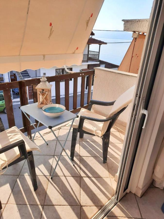 Beautiful Seaside Studio Akrata Exteriör bild